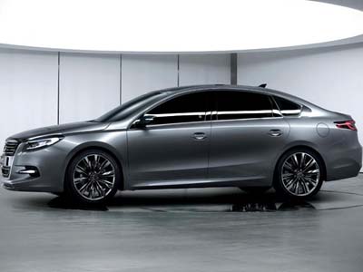 Ετοιμάζει νέο μοντέλο στη μεσαία κατηγορία η Renault